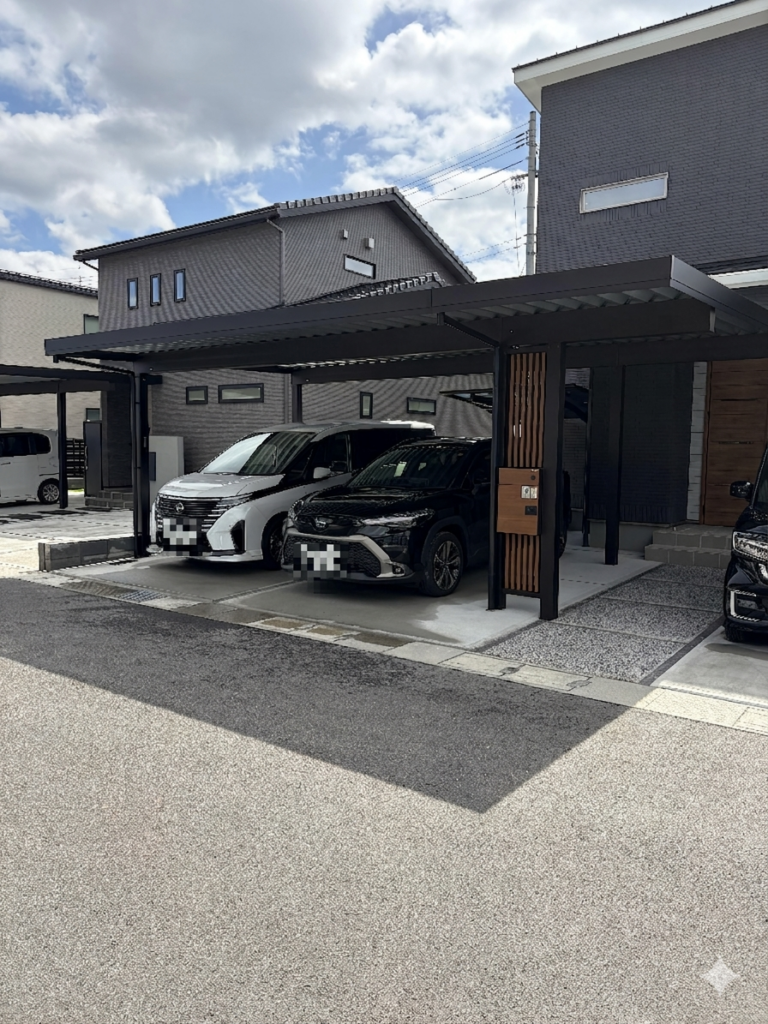 雨の日のカーポート